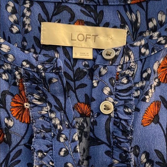 LOFT Blue Floral Button-Down Top - Picture 2 of 3